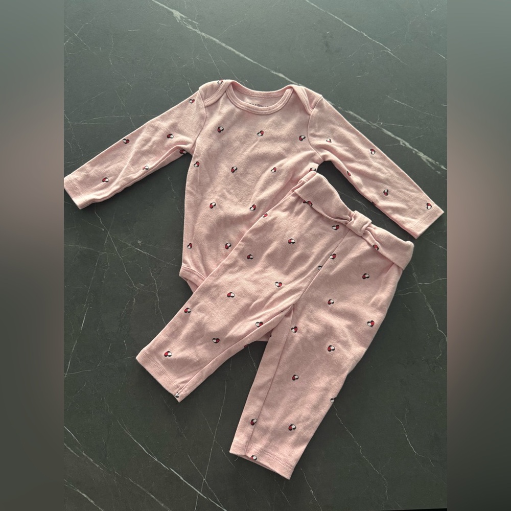 NWOT, Tommy Hilfiger Set (Baby)